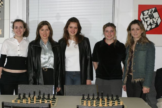 Chess Daily News by Susan Polgar - Iranian IM Idani leads World Youth top  section with 1 to go