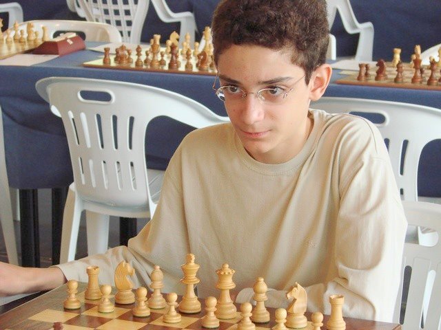 Chess Grandmaster Fabiano Caruana Switches Nationality and Will Play for  U.S. - The New York Times