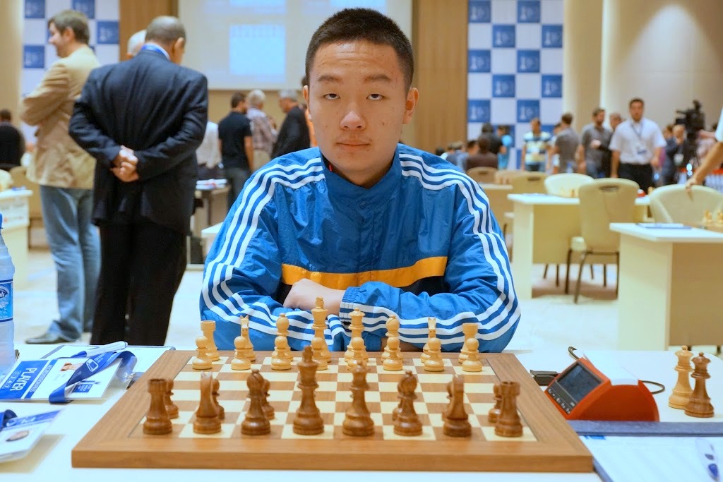 Lu, Shanglei is leading after 10 rounds of the Chinese Chess