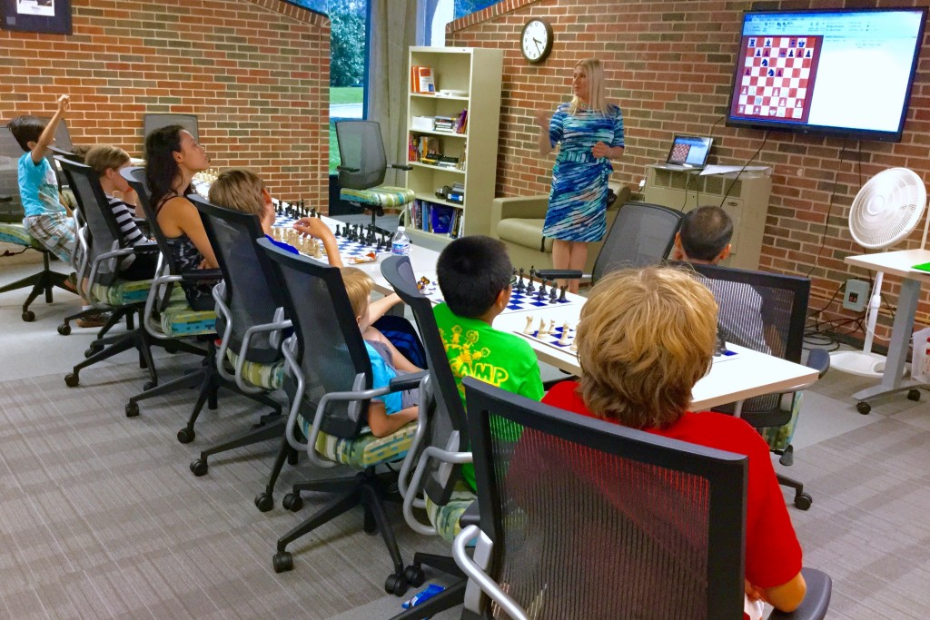 Susan Polgar teaching summer camp at Webster U